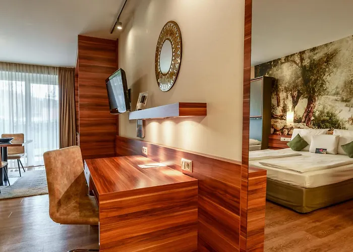 Ξενοδοχείο Sued 4*