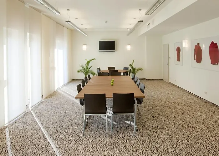 Sued Ξενοδοχείο Γκρατς